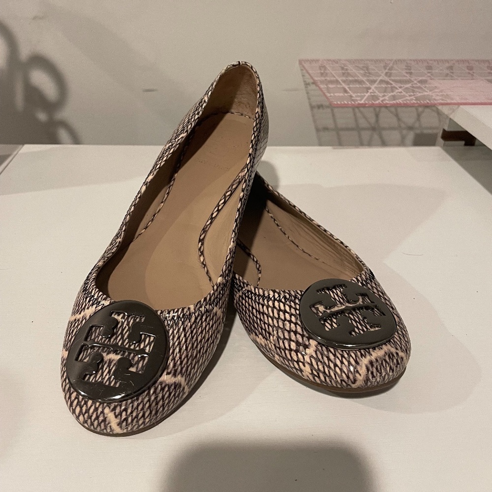 Tory Burch Reva Snake Print Flats Size 6
